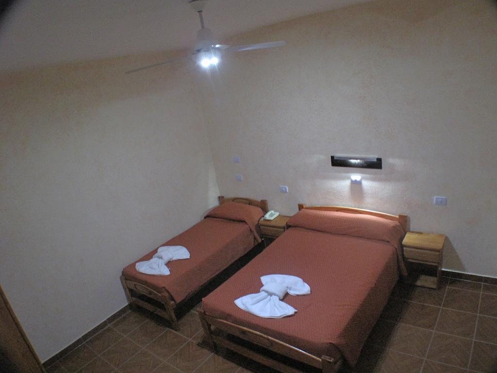 Hotel Los Cedros Buenos Aires Luaran gambar