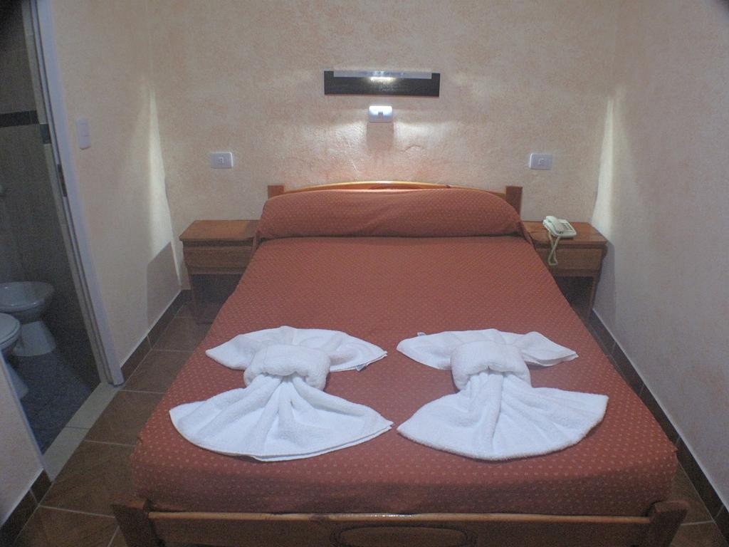 Hotel Los Cedros Buenos Aires Bilik gambar
