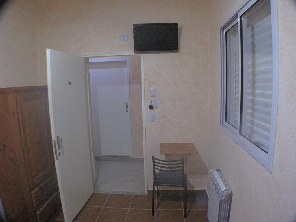 Hotel Los Cedros Buenos Aires Bilik gambar
