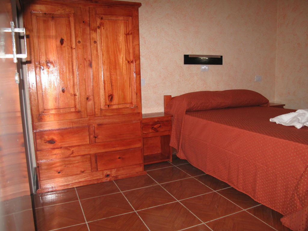 Hotel Los Cedros Buenos Aires Luaran gambar